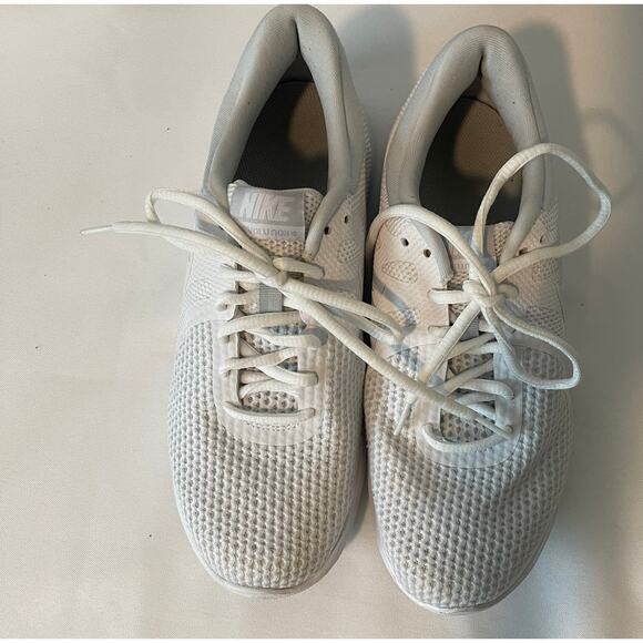 Nike Revolution 4 Men's size 7 white on white - Picture 3 of 16